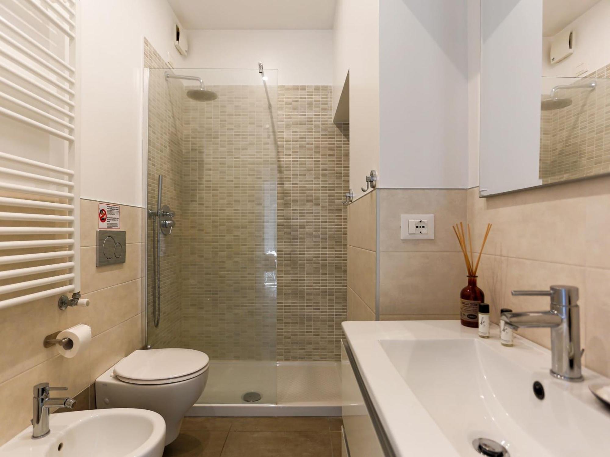 Spacious two bedrooms apartment in Porta Romana Milán Exterior foto